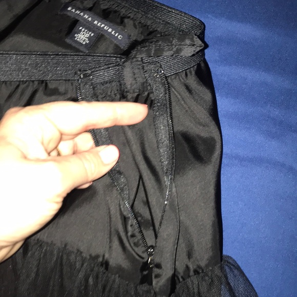 Banana Republic skirt size 10P EUC - Picture 5 of 5